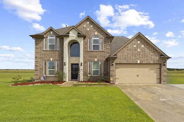 2375 Diamond D Dr., Beaumont, TX 77713