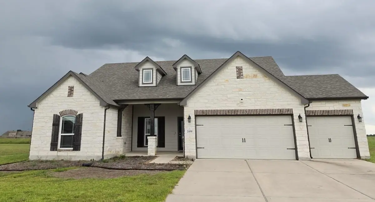 2450 Diamond D Dr, Beaumont, TX 77713 - #1