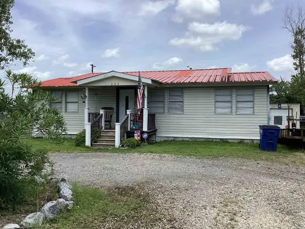 202 E Freddye, Kirbyville, TX 75956-2612