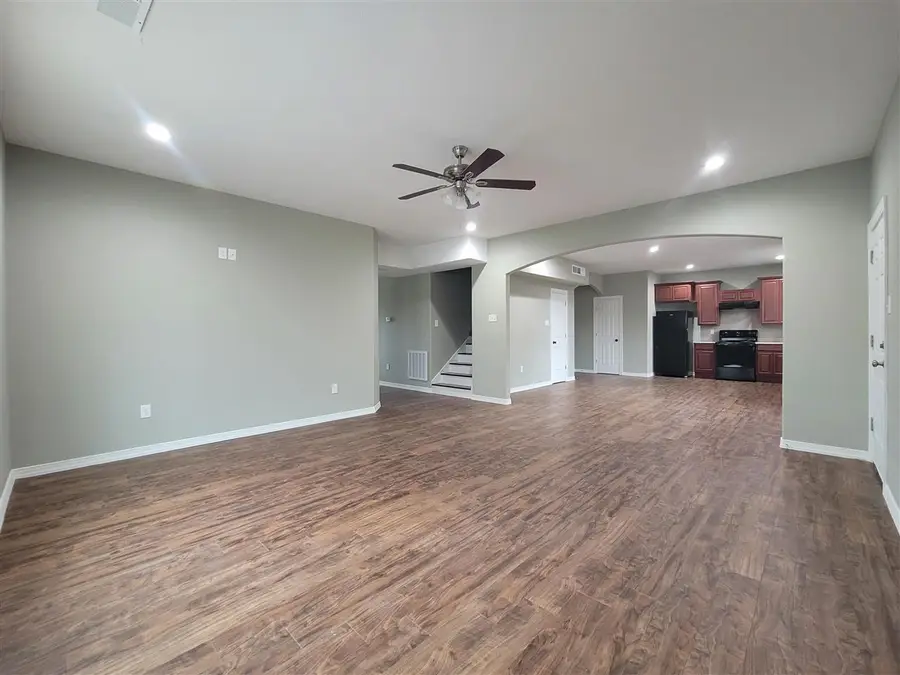6051 25th Street, Groves, TX 77619 - #3