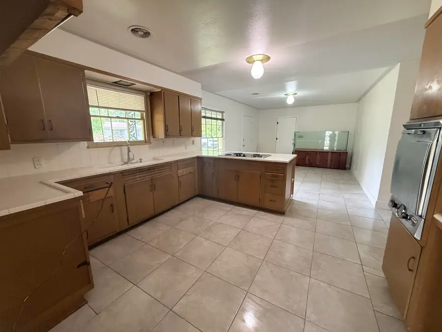 735 Cuchia St., Beaumont, TX 77705 - #3