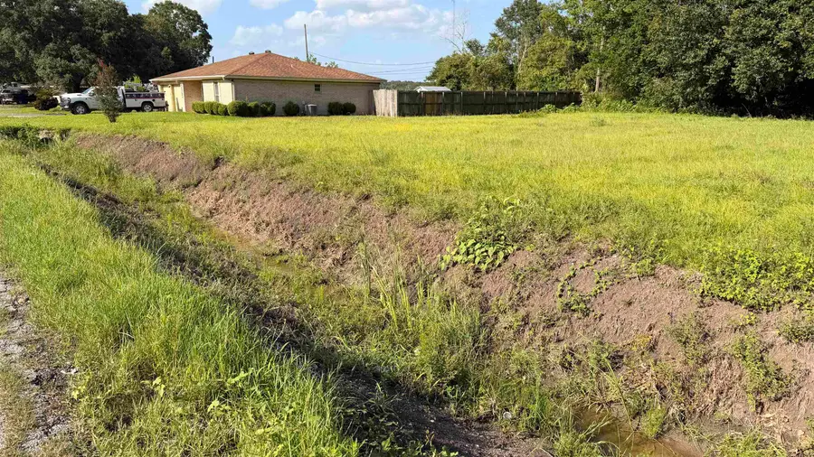 5585 &5575 Theresa St., Beaumont, TX 77705 - #3