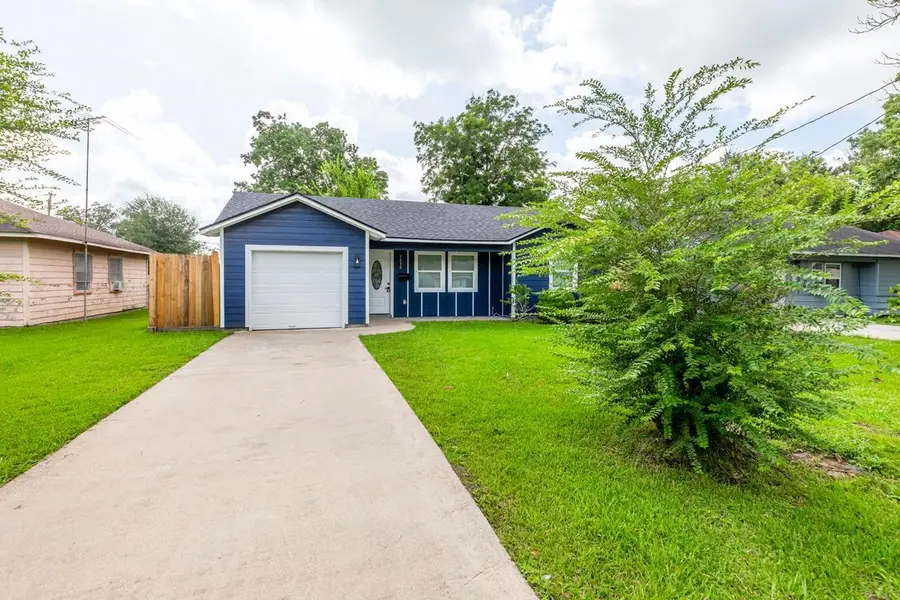 3630 Steelton St, Beaumont, TX 77703 - #2