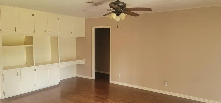 4020 Hale, Vidor, TX 77662-0000 - #3