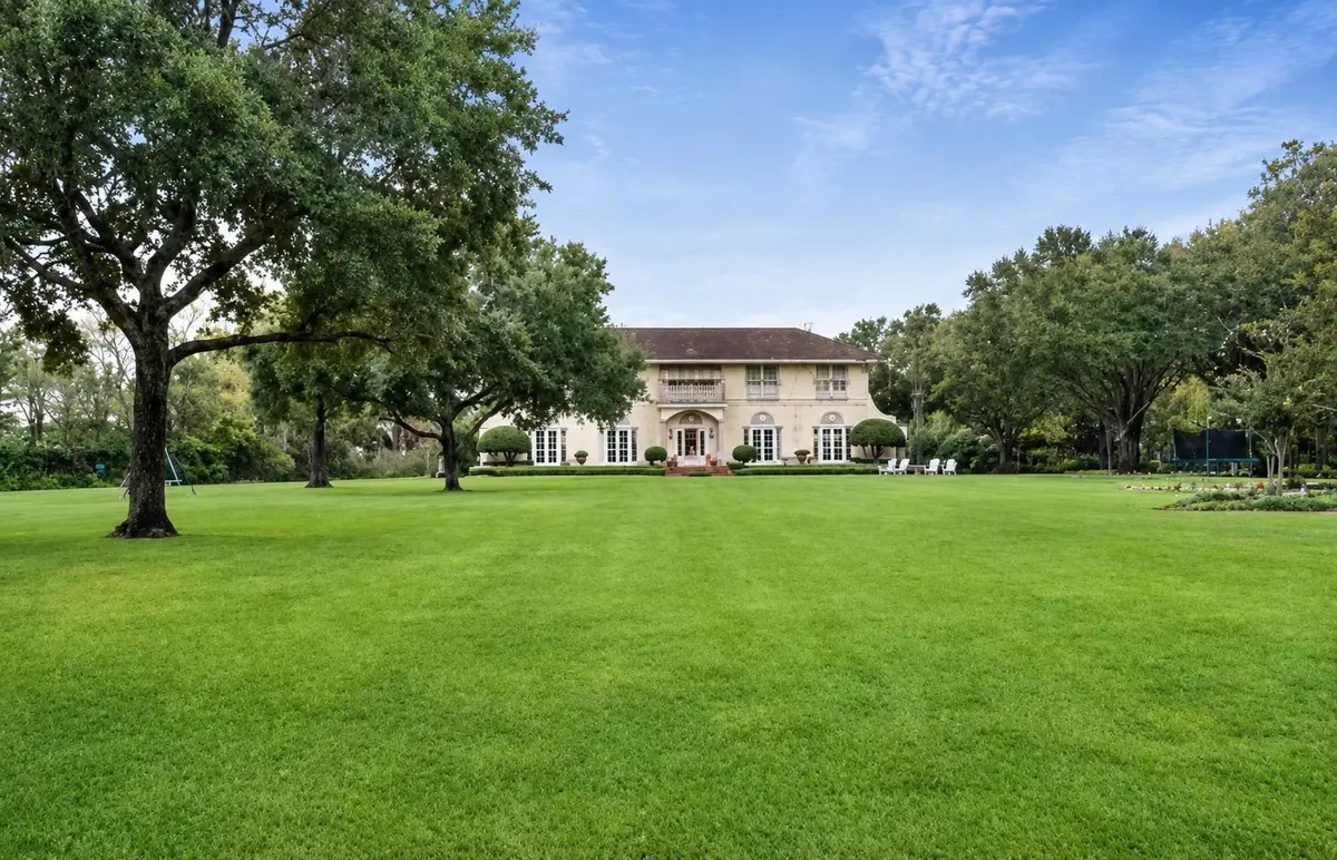 103 W CALDWOOD DR, Beaumont, TX 77707 - #1