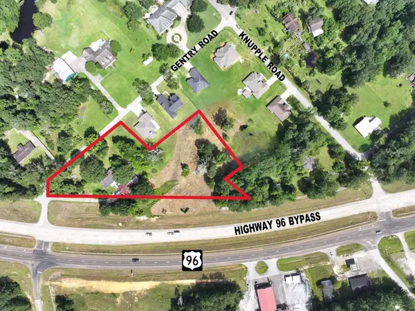 1375 Gentry, Silsbee, TX 77656
