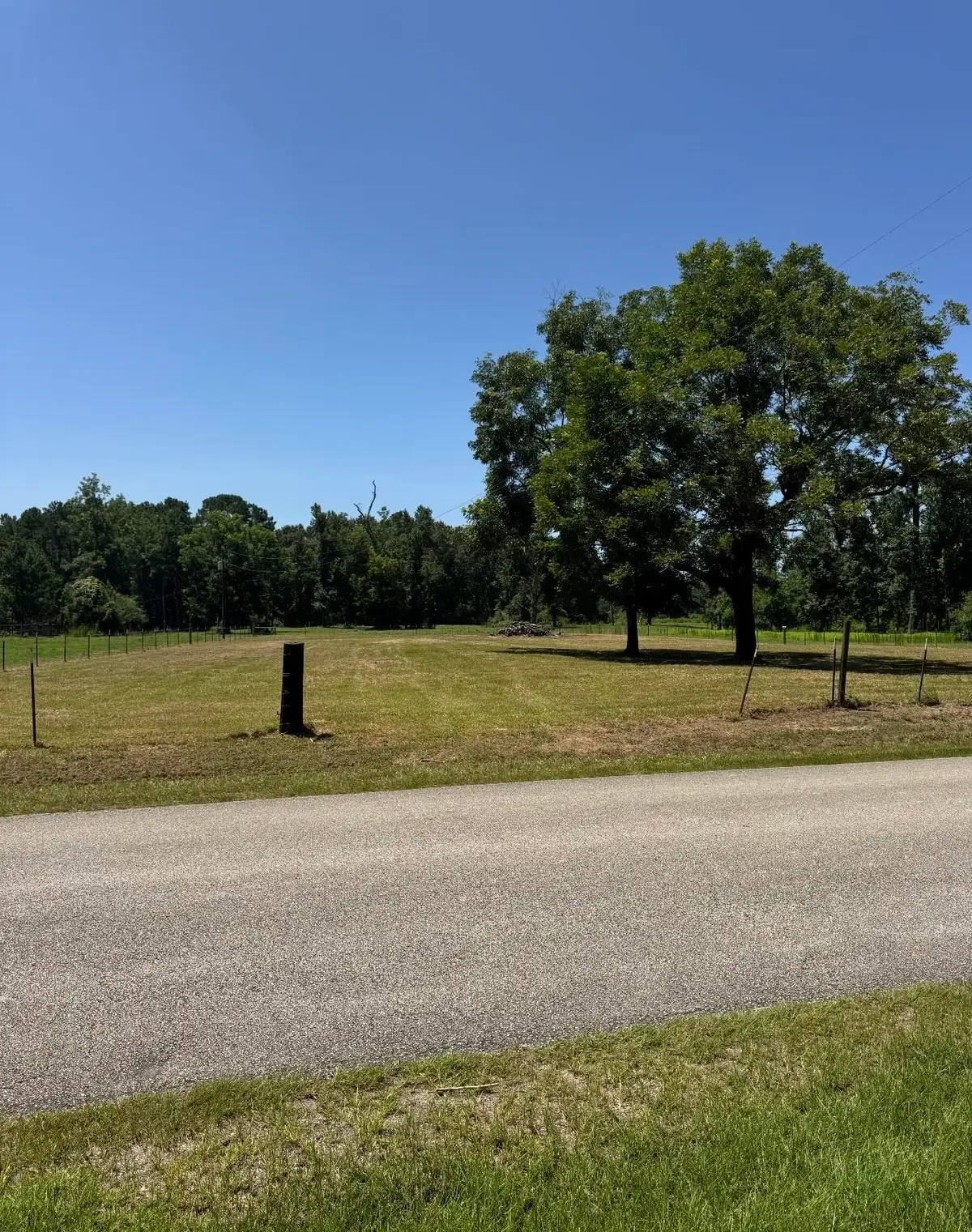1175 County Road 715, Buna, TX 77612 - #1
