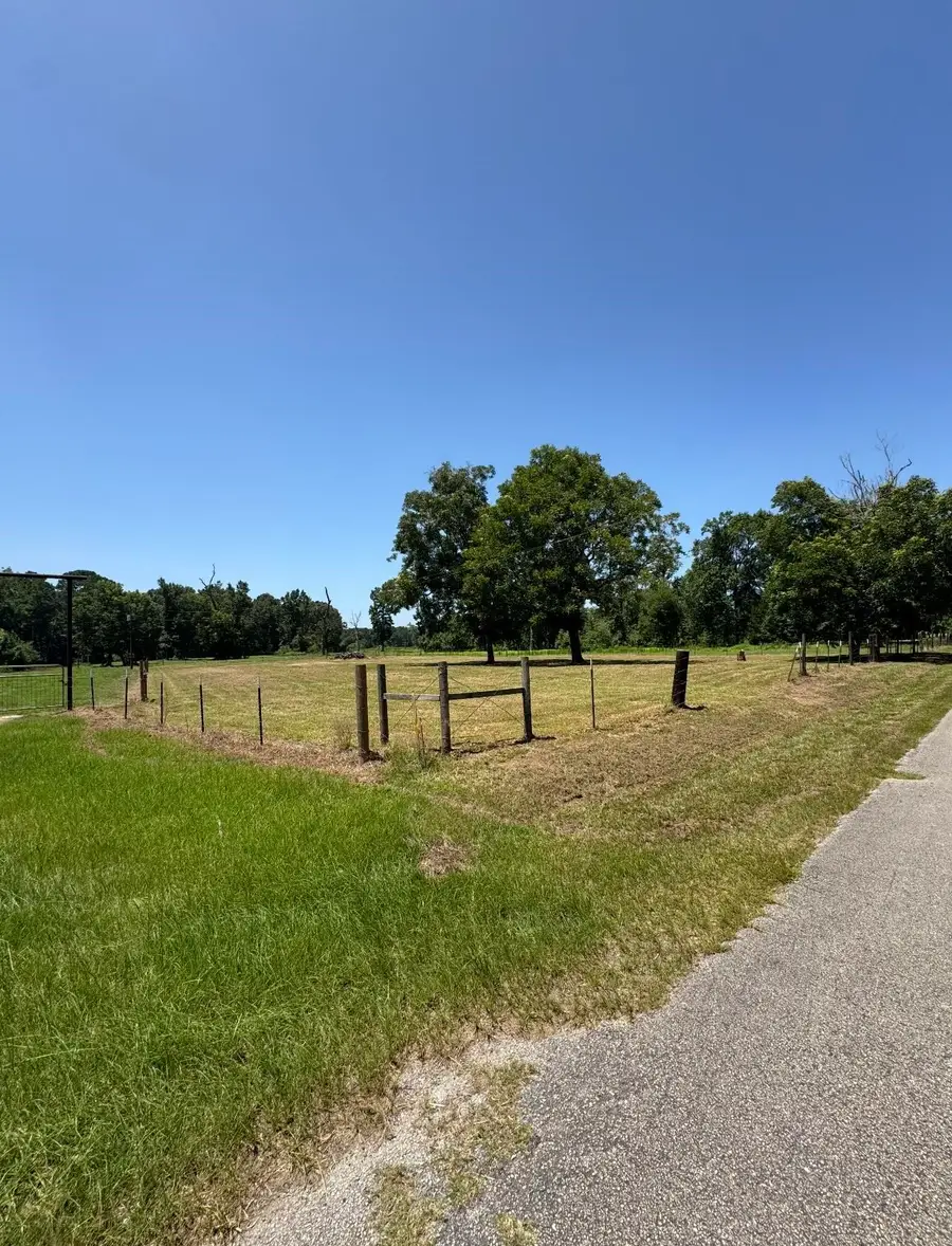 1175 County Road 715, Buna, TX 77612 - #2