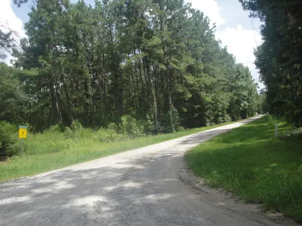 123 905, Buna, TX 77612