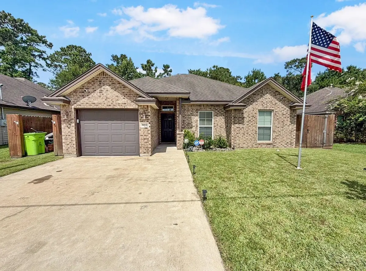 6637 Westwood Village Drive, Lumberton, TX 77657 - #1