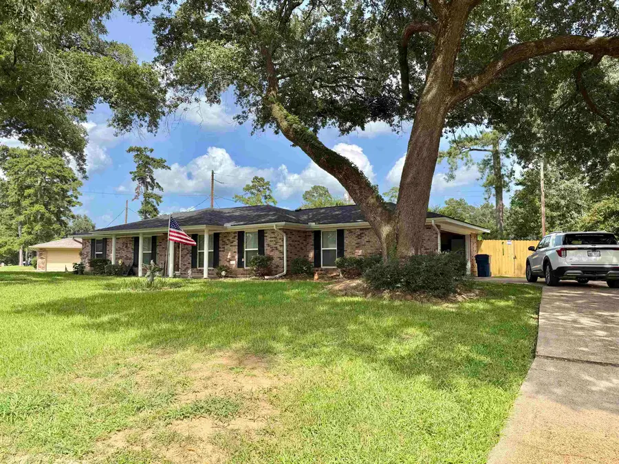 1750 Galway Dr, Vidor, TX 77662 - #2