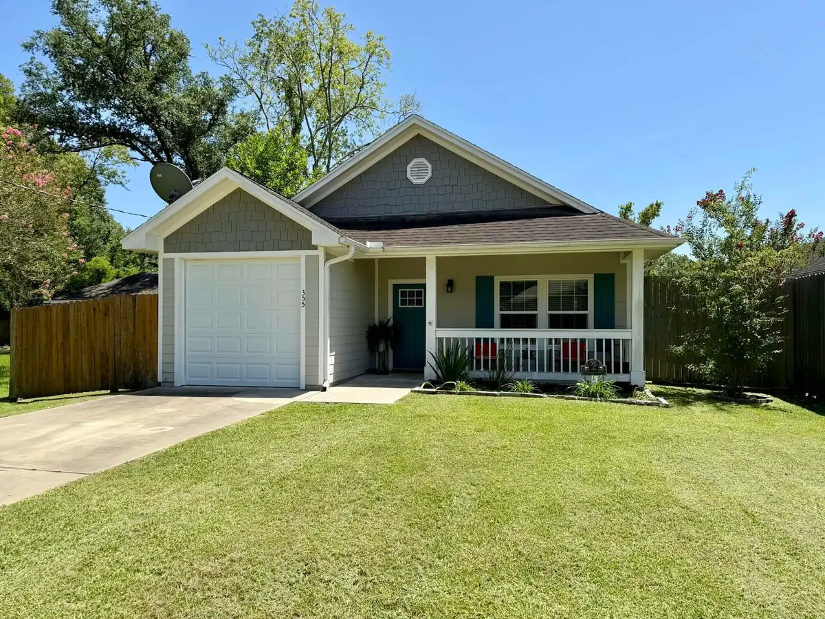 355 W Barkley, Sour Lake, TX 77659 - #1