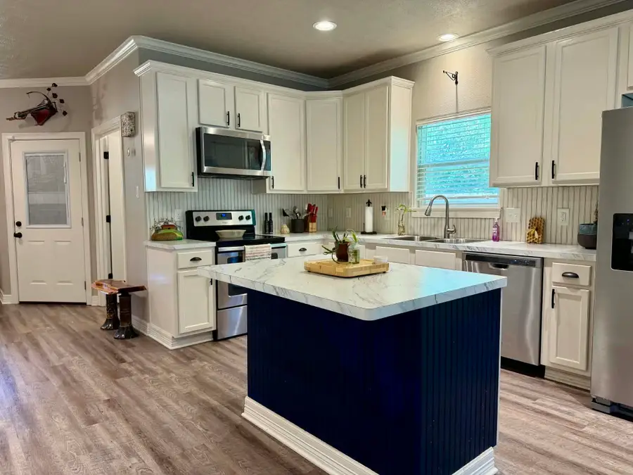 355 W Barkley, Sour Lake, TX 77659 - #2