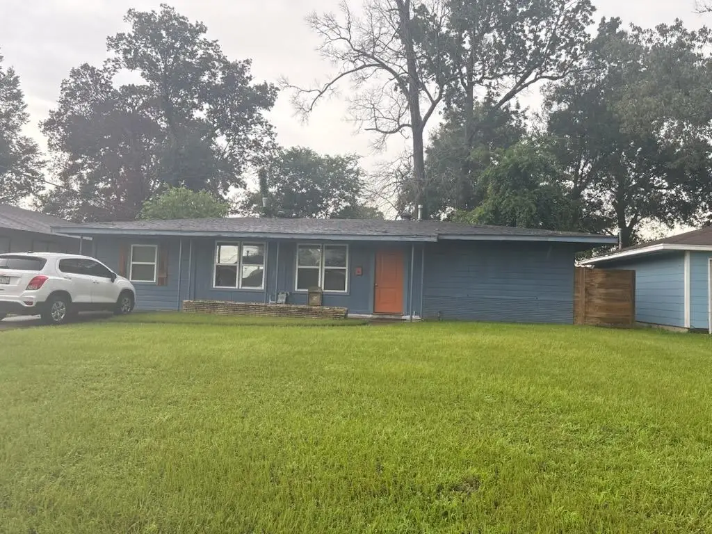 5440 Dewberry Ln, Beaumont, TX 77708 - #1