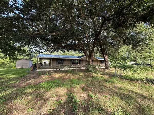 10355 FM 1004, Buna, TX 77612