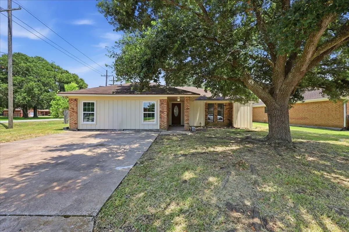 2005 Stacy Dr, Beaumont, TX 77707 - #1