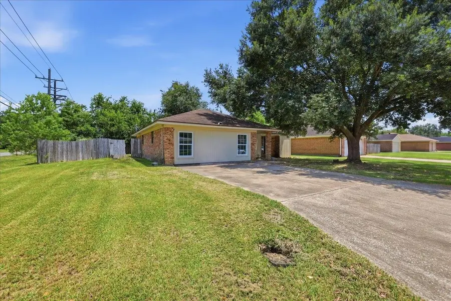 2005 Stacy Dr, Beaumont, TX 77707 - #2