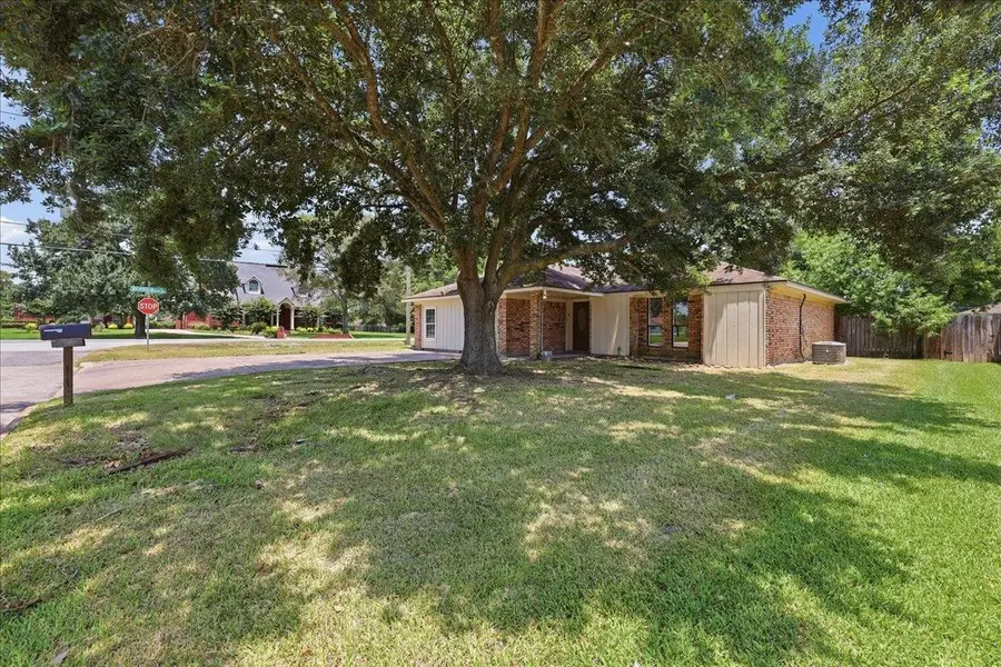 2005 Stacy Dr, Beaumont, TX 77707 - #3