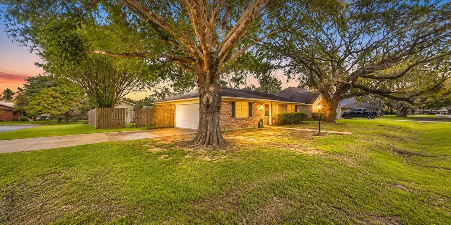 5815 Scenic Dr., Beaumont, TX 77713 - #3