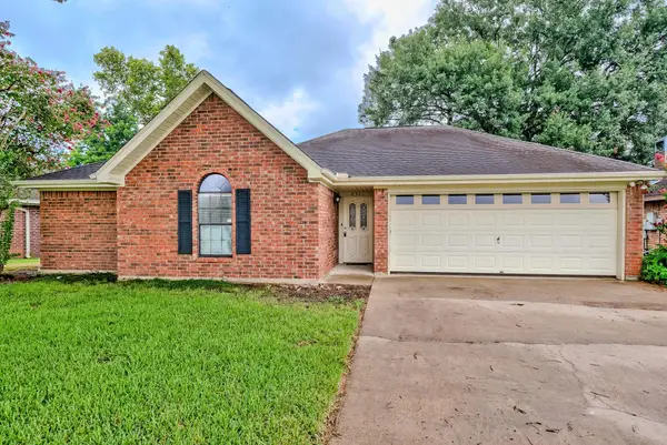 2511 Nashville, Nederland, TX 77627