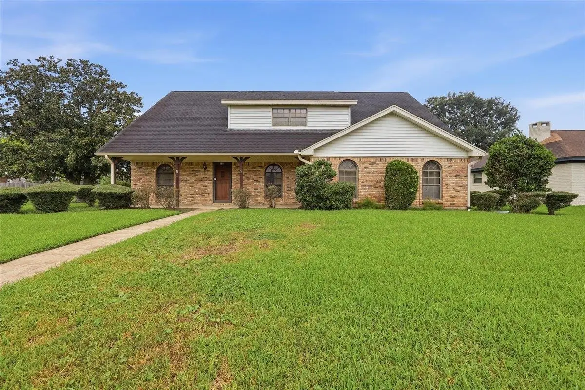 990 Shakespeare Dr, Beaumont, TX 77706 - #1