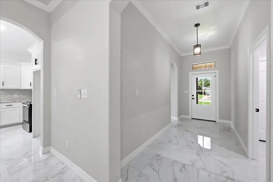 9555 LANDIS DR, Beaumont, TX 77706 - #3