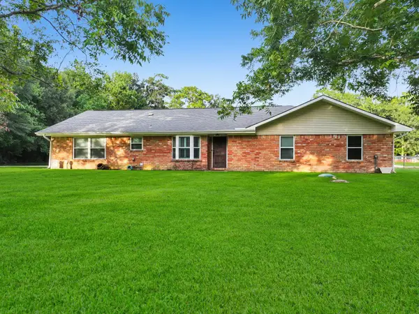 2641 Oilla RD., Orange, TX 77630