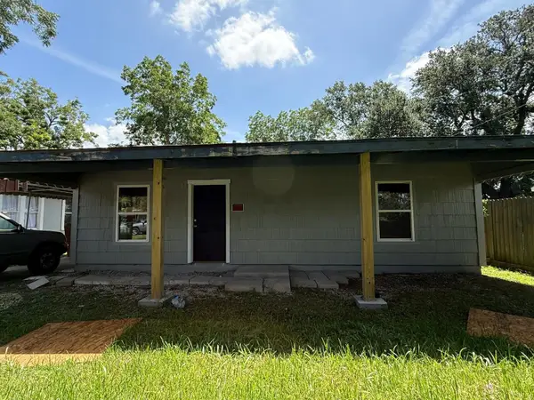 5155 South Irving, Beaumont, TX 77701