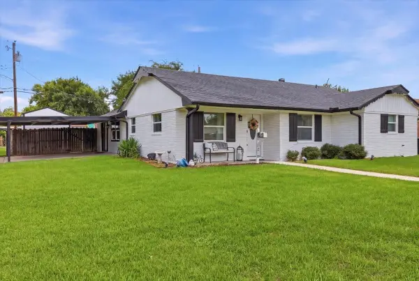 216 N 35th, Nederland, TX 77627