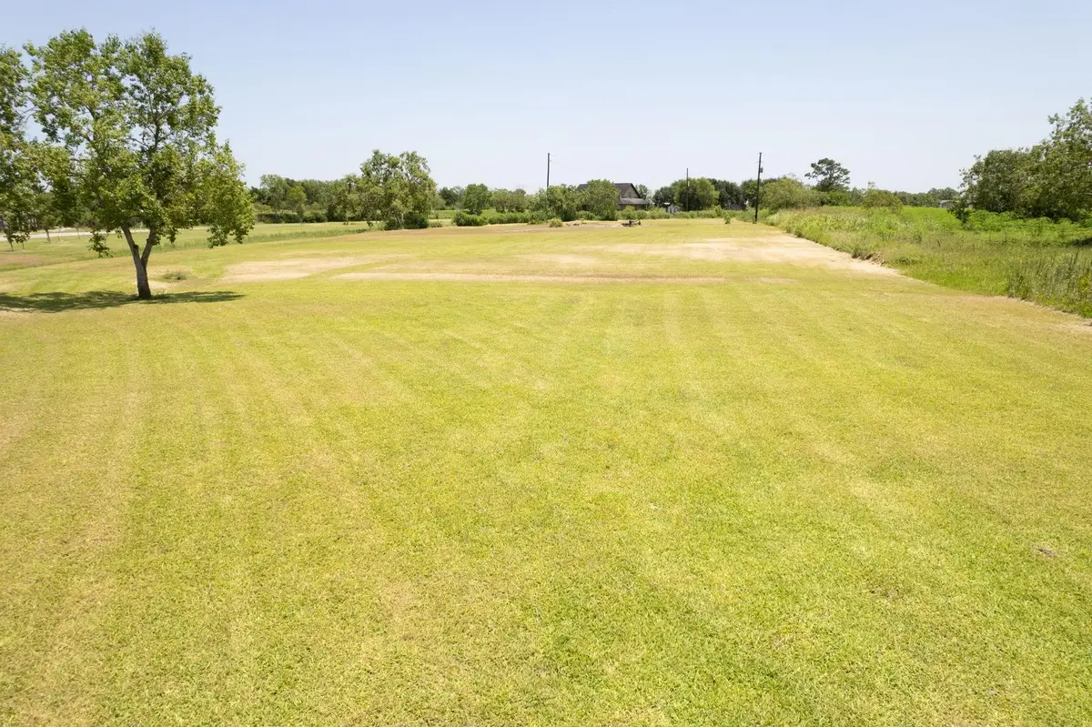 000 Copeland Rd., Winnie, TX 77665 - #1