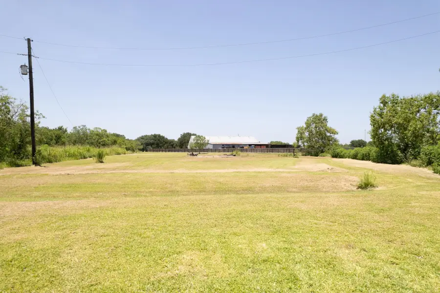 000 Copeland Rd., Winnie, TX 77665 - #3