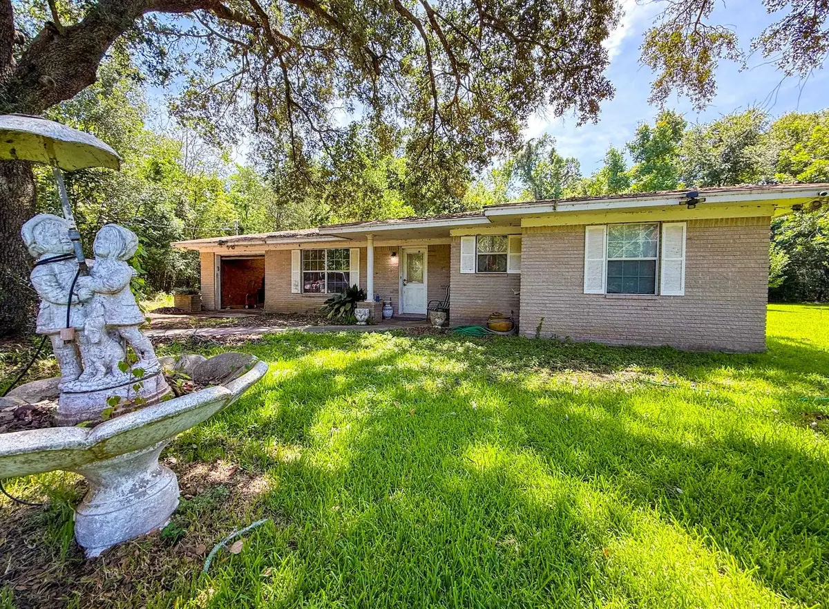 1010 Chatwood Ln, Bridge City, TX 77611-4804 - #1