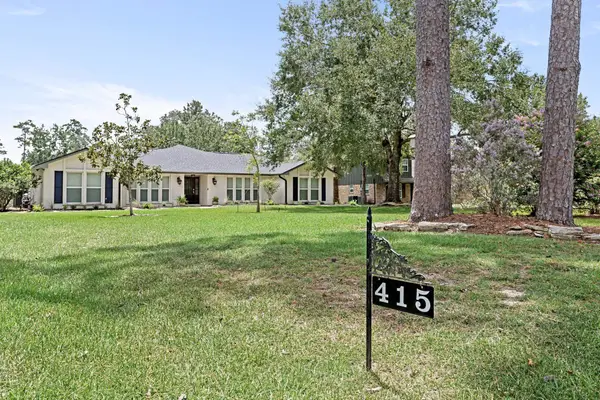415 W Pineshadows, Sour Lake, TX 77659
