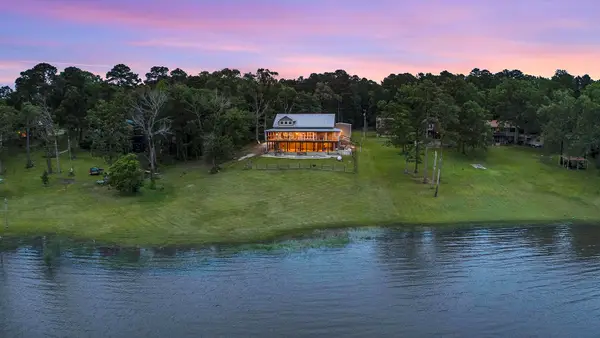 388 County Road 5597, Etoile, TX 75944