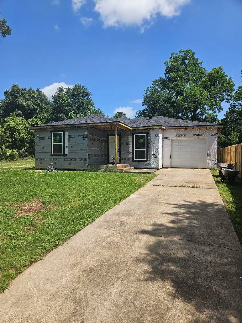 725 East La Salle, Beaumont, TX 77703 - #1