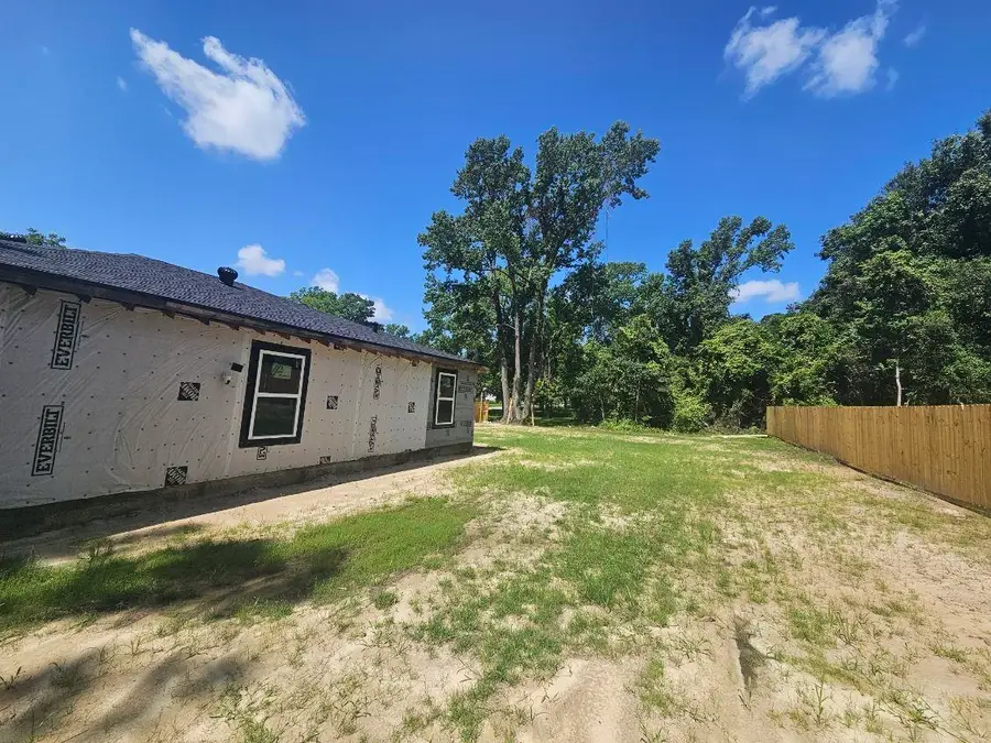 725 East La Salle, Beaumont, TX 77703 - #3