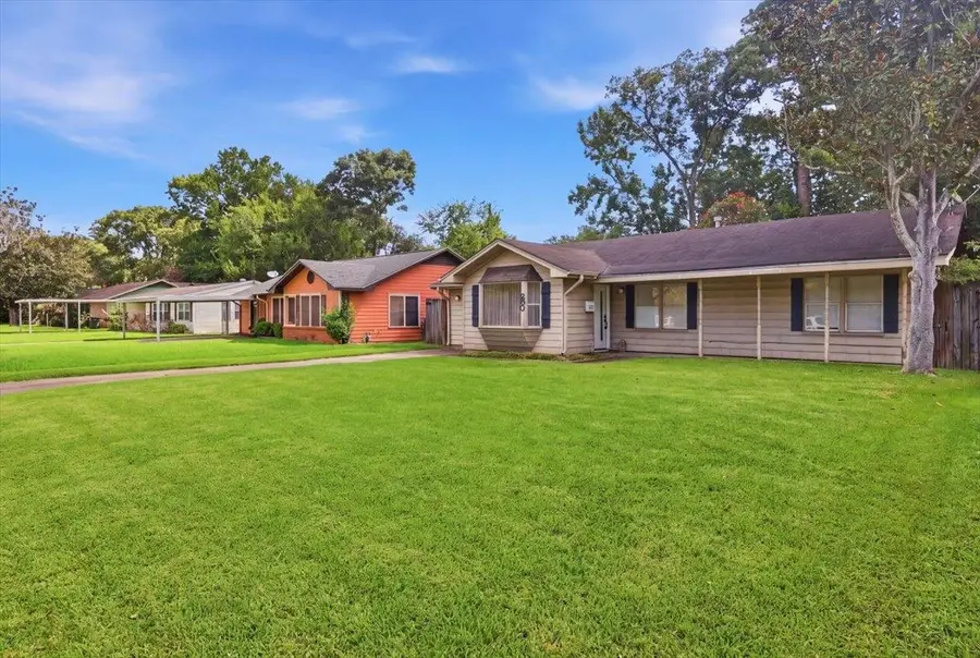 860 Peyton Dr, Beaumont, TX 77706 - #2