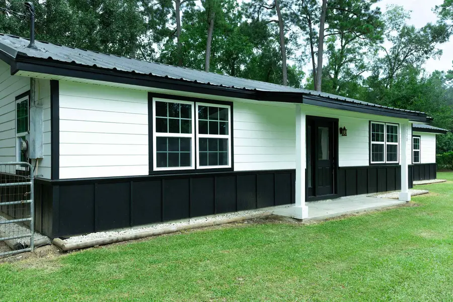 1220 Capri, Vidor, TX 77662 - #2