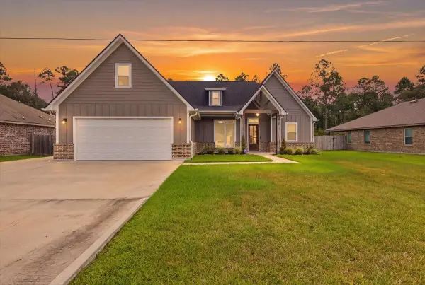 1575 Haidlyns Way, Sour Lake, TX 77659