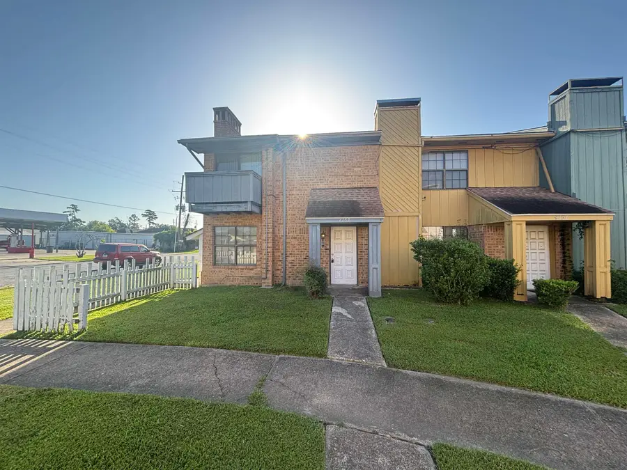 4153 Arthur St, Beaumont, TX 77706 - #2