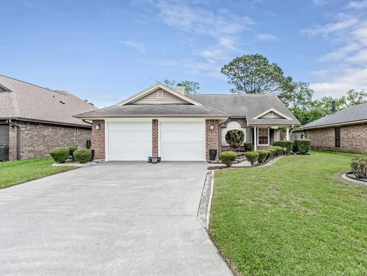 5770 Brett Ln, Beaumont, TX 77713 - #1