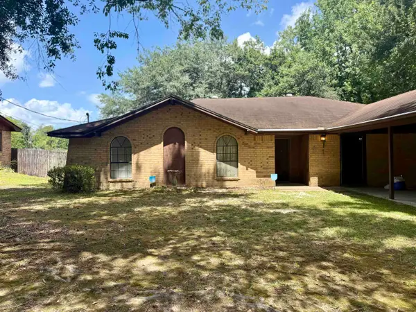 410 S 15th, Silsbee, TX 77656