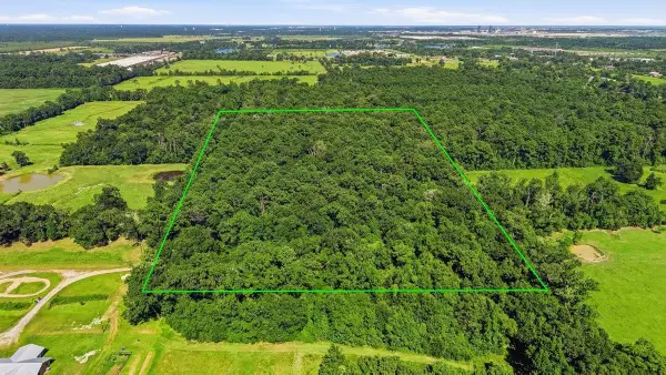 000 Martha's Lane, Orange, TX 77630