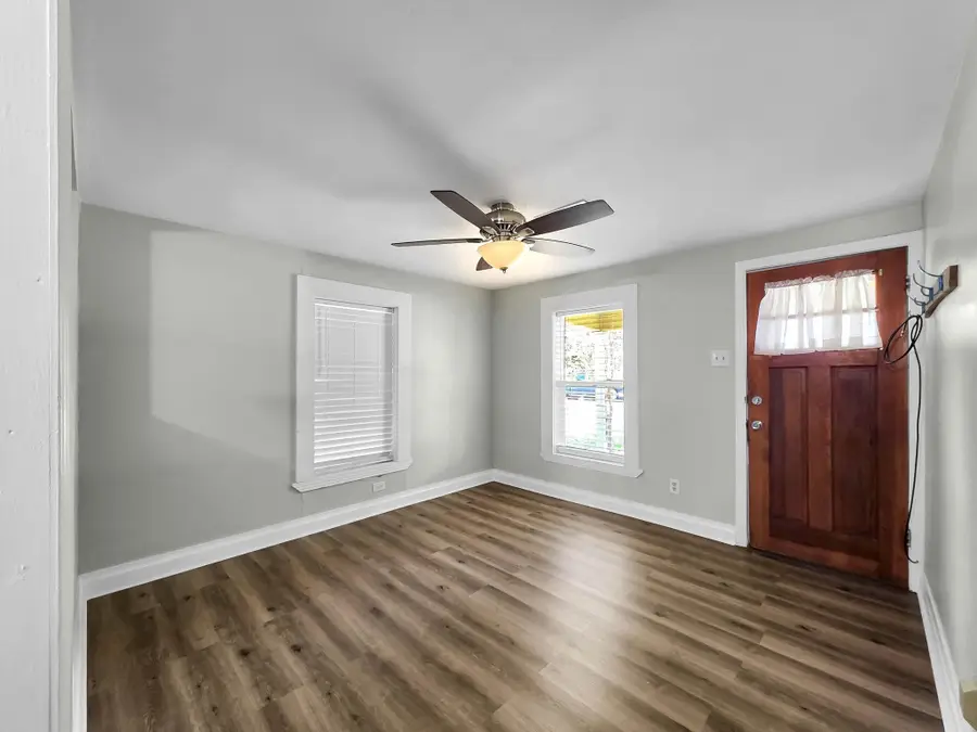 408 S 17th, Nederland, TX 77627 - #2