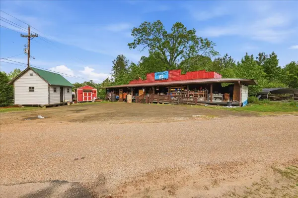 680 CR 4450, Hillister, TX 77624
