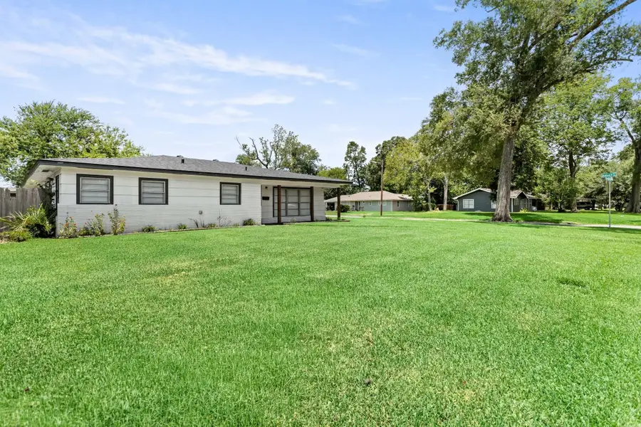 260 Canterbury, Beaumont, TX 77707 - #2
