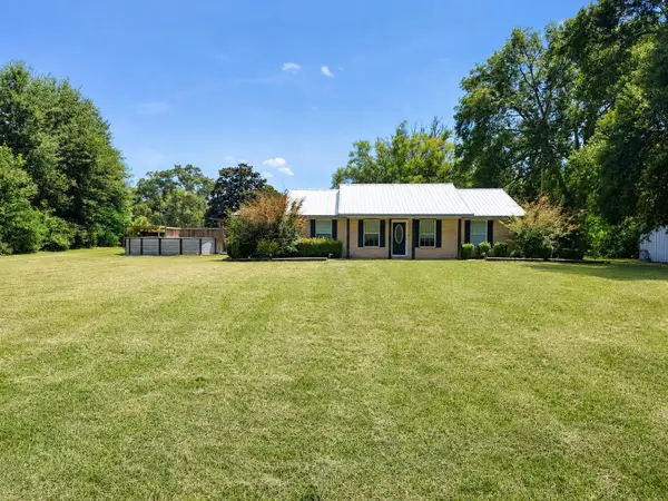 135 County Road 3077, Call, TX 75933