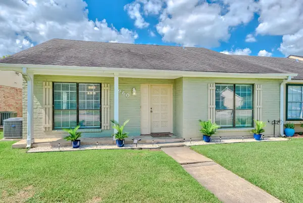 5960 Meadow Way, Beaumont, TX 77707