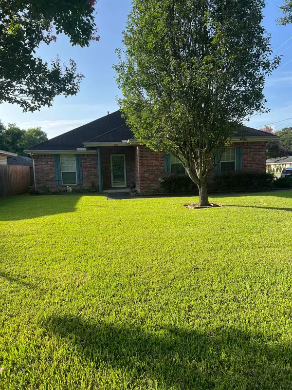 2509 Merriman St, Port Neches, TX 77651