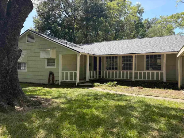 270 Central Caldwood Dr., Beaumont, TX 77707